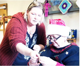 Homespun Jeweler Hosts Classes