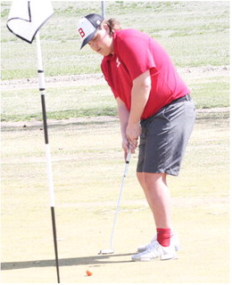 Froid/Lake Golfers Compete  At Wolf Point Mixer Tourney