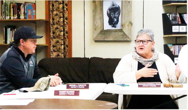 Trustees Discuss Building New School