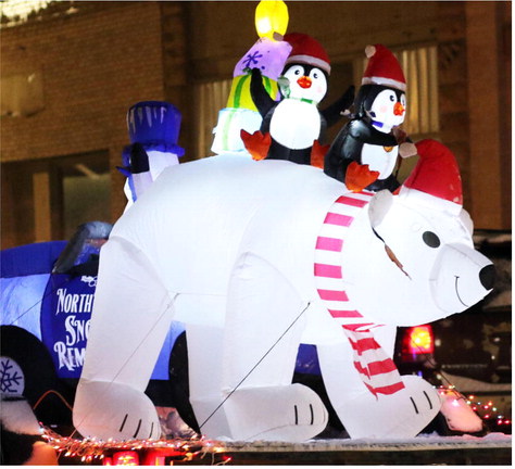 Culbertson  Holds Parade  Of Lights